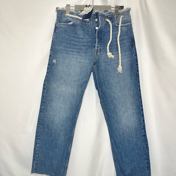 Zara Denim Jeans Rope Belt Eyelet Raw Hem Cropped High Waist distressed 10 - Picture 1 of 2